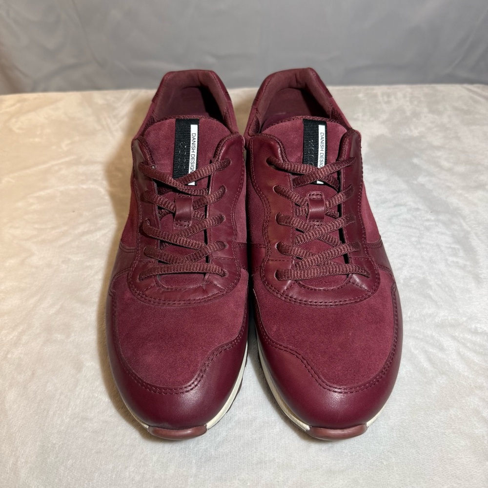 ECCO Burgundy Leather Suede Sneakers Size 40 EU / 9 US - Picture 3 of 7